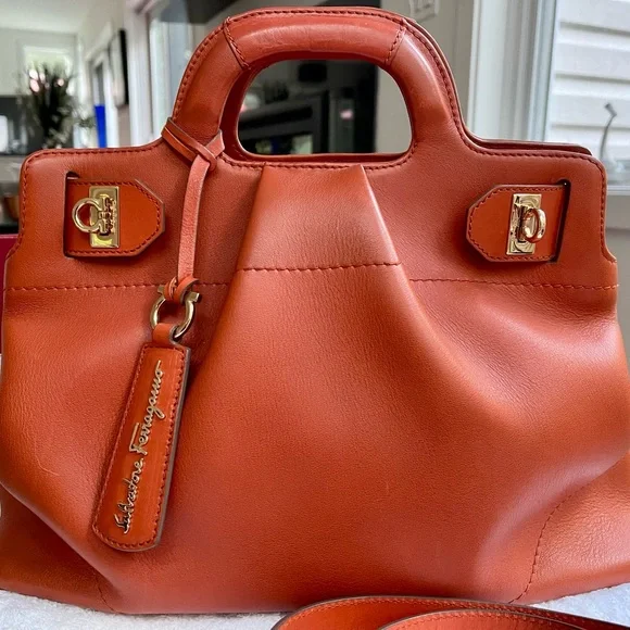 Salvatore Ferragamo Soft W Terracotta bull leather - Picture 3 of 17